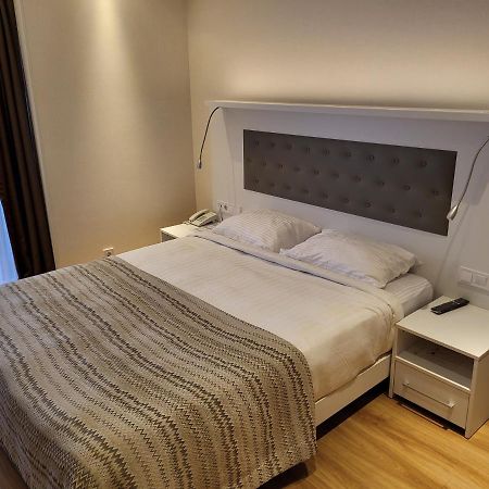 Black Sea Apartments Alliance Palace Batumi Luaran gambar