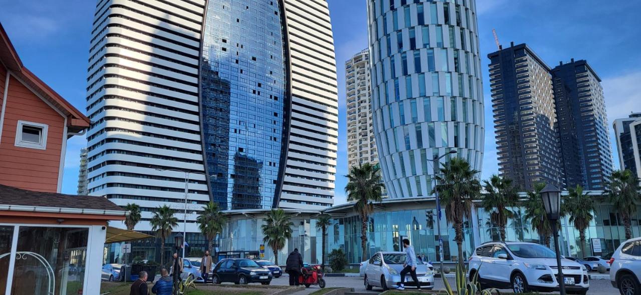 Black Sea Apartments Alliance Palace Batumi Luaran gambar