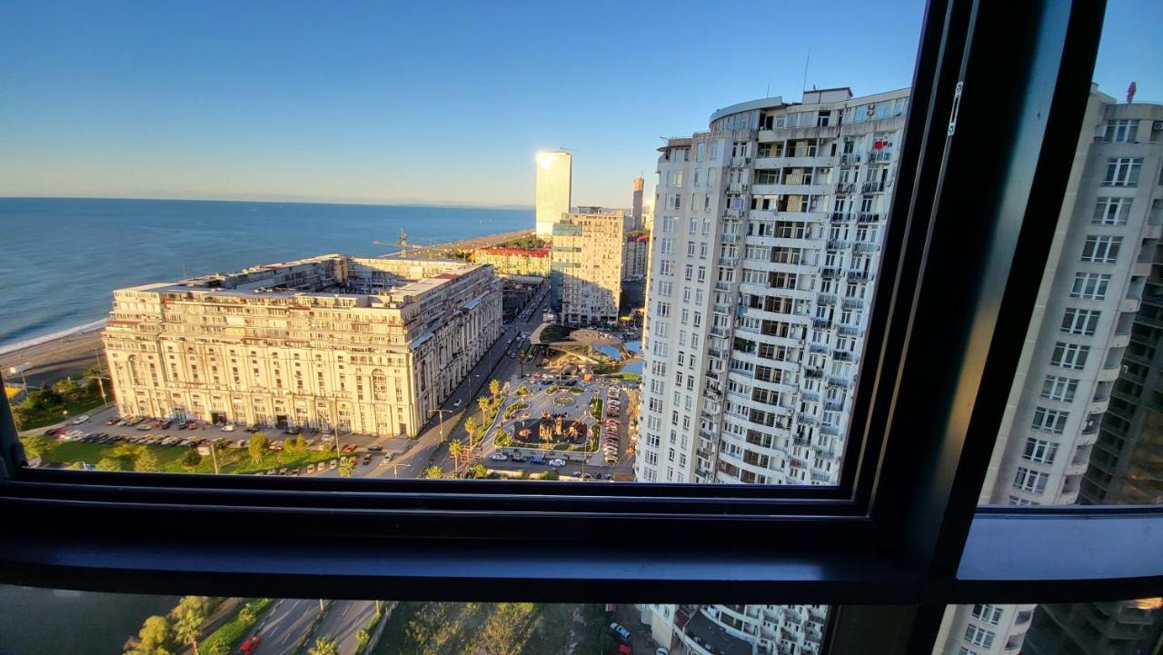 Black Sea Apartments Alliance Palace Batumi Luaran gambar
