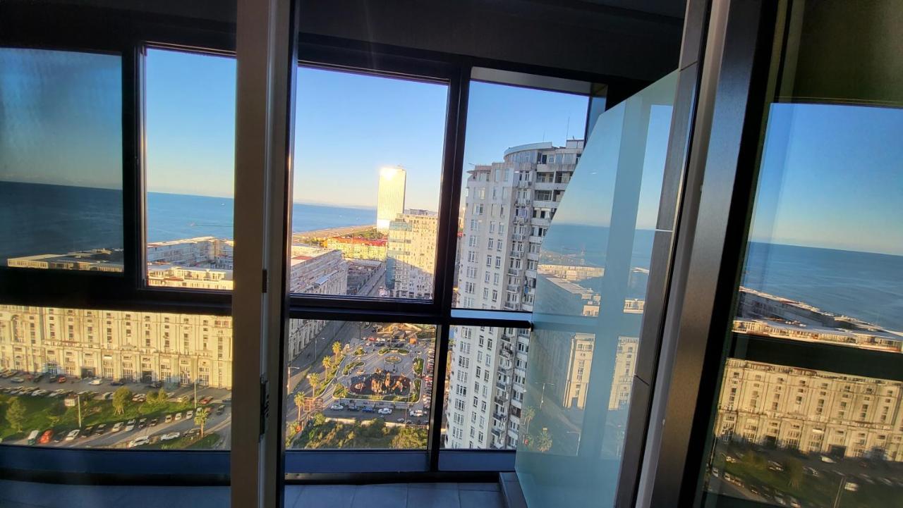 Black Sea Apartments Alliance Palace Batumi Luaran gambar