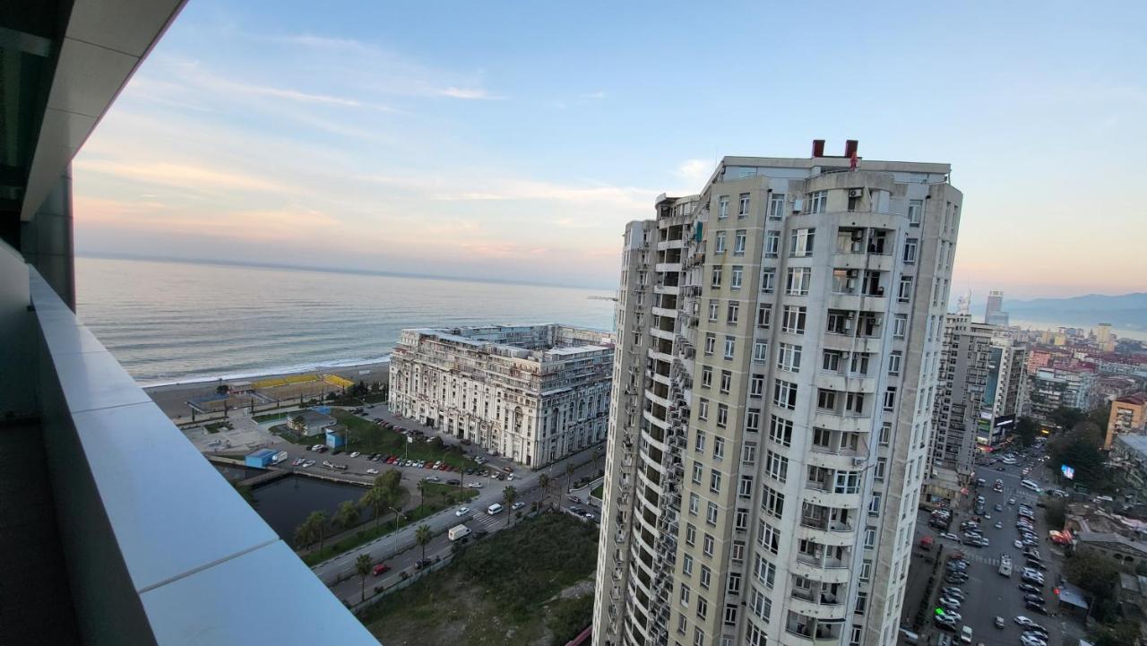 Black Sea Apartments Alliance Palace Batumi Luaran gambar