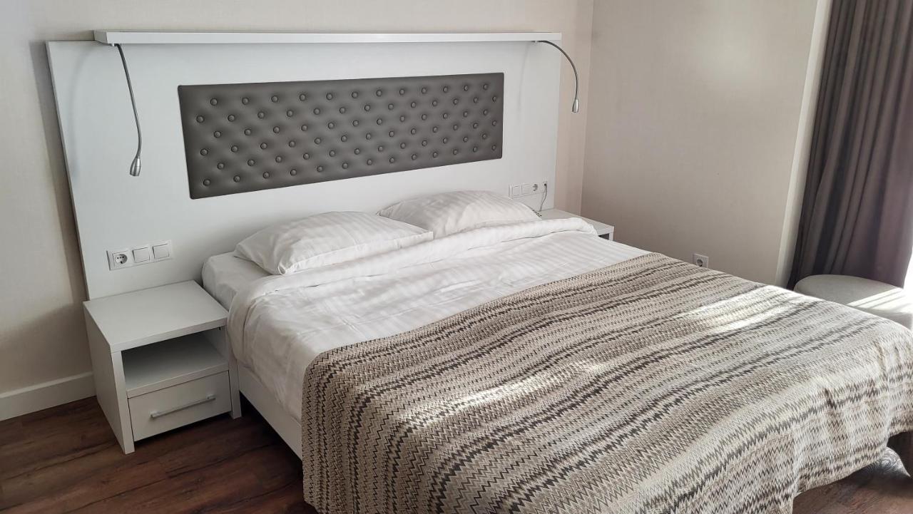 Black Sea Apartments Alliance Palace Batumi Luaran gambar