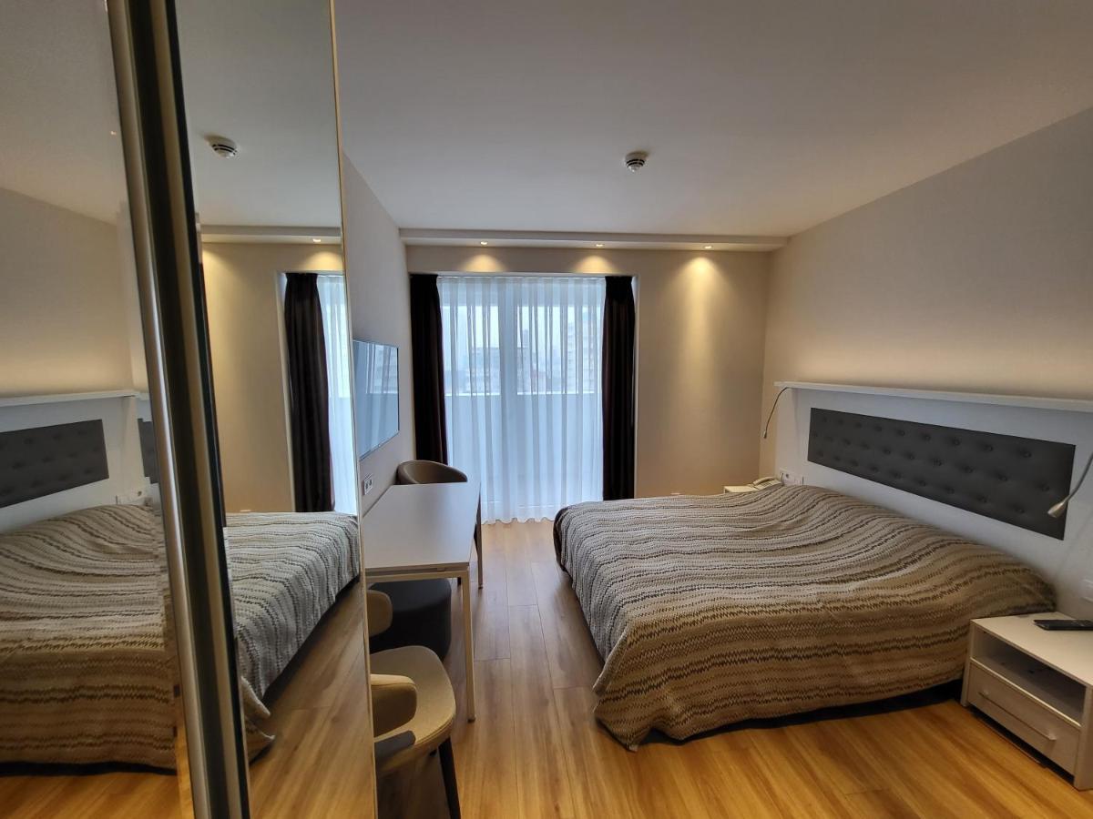 Black Sea Apartments Alliance Palace Batumi Luaran gambar