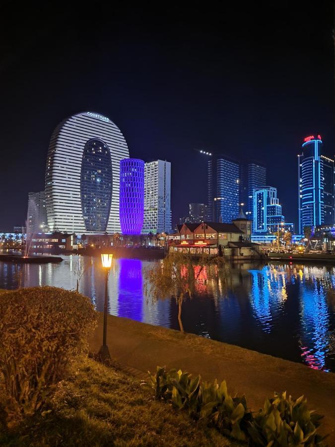 Black Sea Apartments Alliance Palace Batumi Luaran gambar