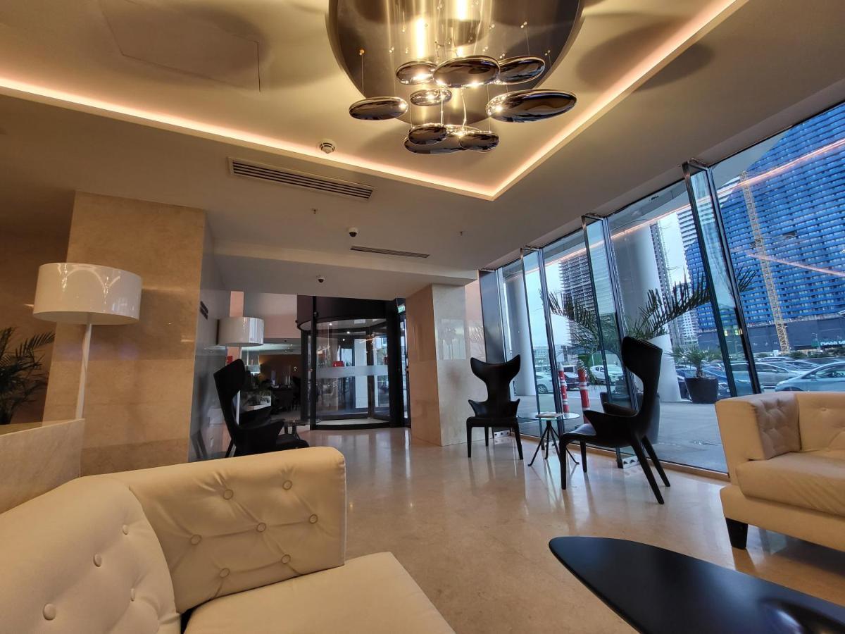 Black Sea Apartments Alliance Palace Batumi Luaran gambar
