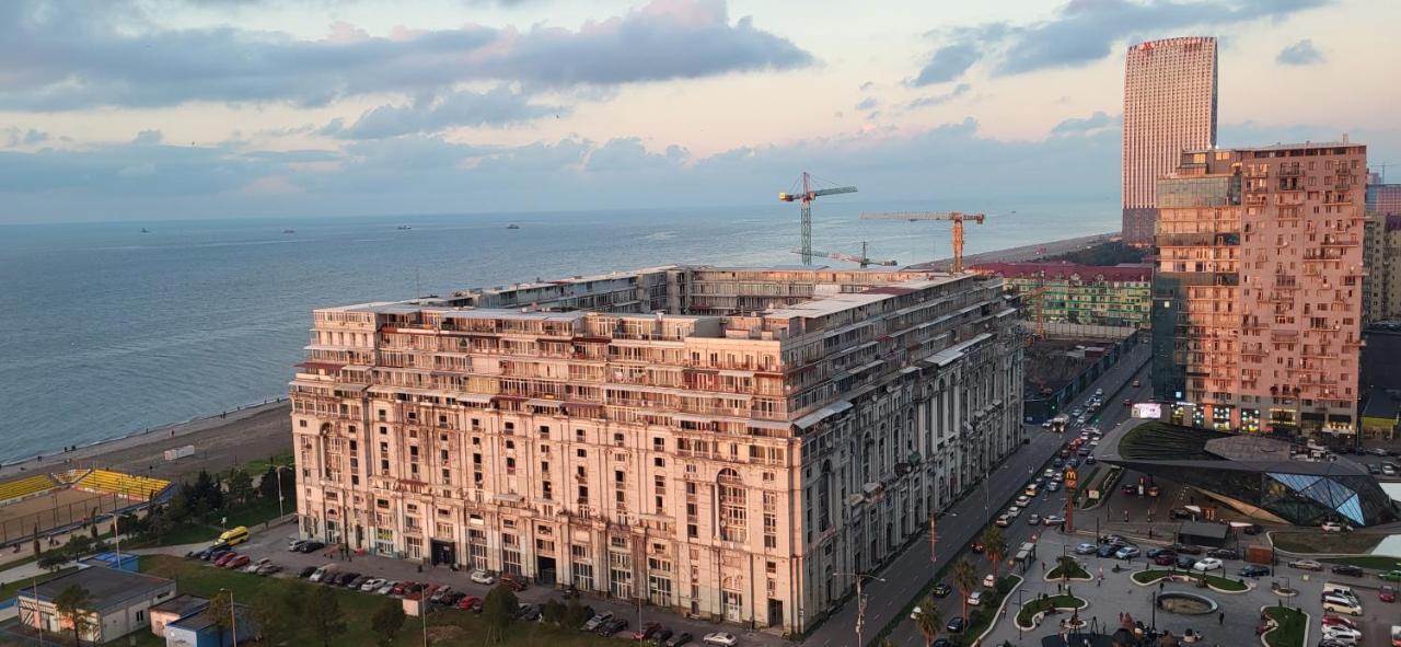 Black Sea Apartments Alliance Palace Batumi Luaran gambar