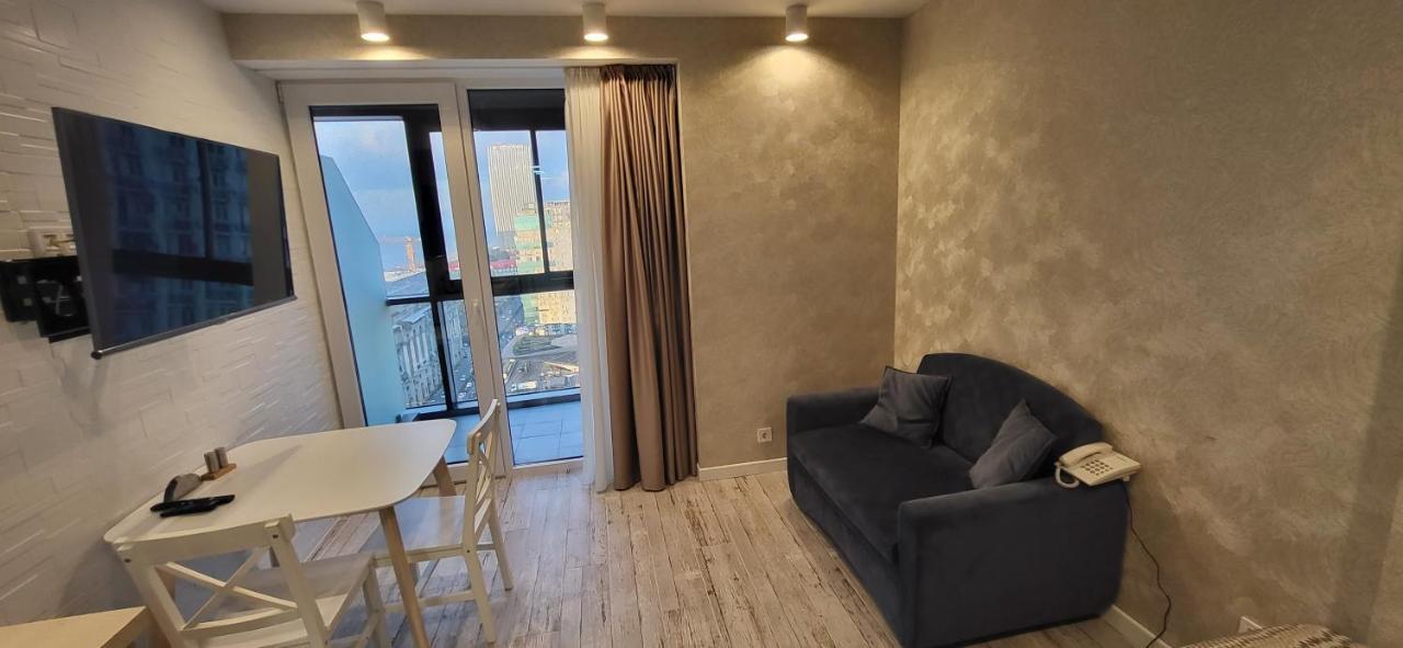 Black Sea Apartments Alliance Palace Batumi Luaran gambar